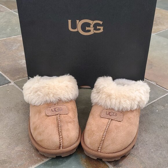 UGG Slippers Coquette - Picture 1 of 7